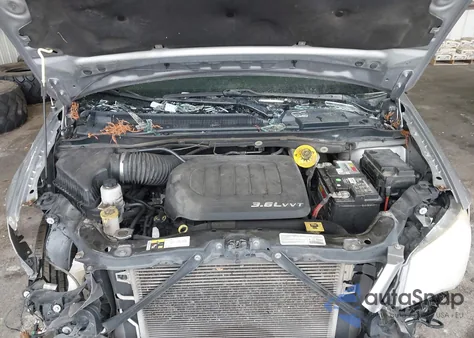 2014 Chrysler Town & Country Touring z USA, uszkodzony, nr VIN 2C4RC1BG5ER408599